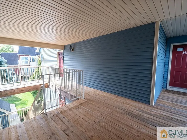 336 Cozzens Ct — Photo 52