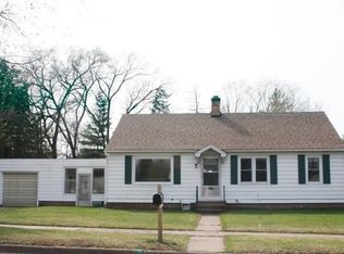 2338 11th St, Eau Claire, WI 54703