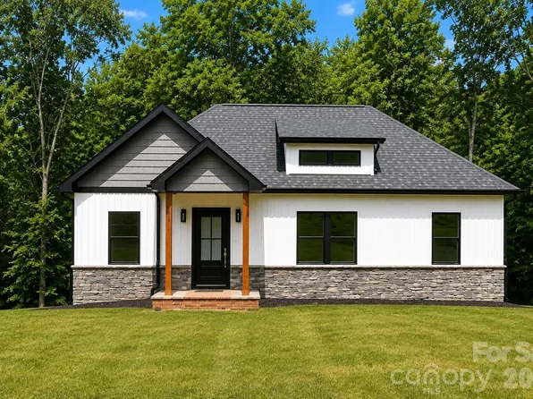 234 Fiddlers Ghost Cir, Mount Gilead, NC 27306