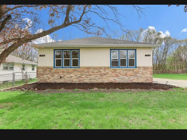 1557 McAfee St, Saint Paul, MN 55106