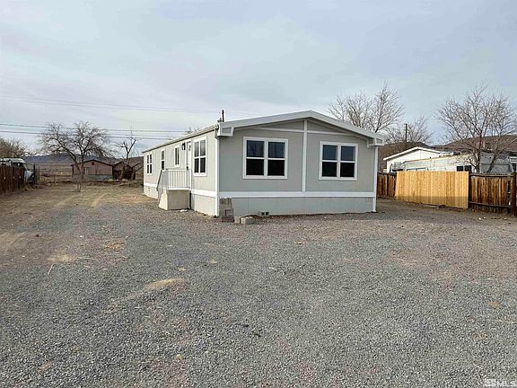 3rd image of 2535 Pueblo St