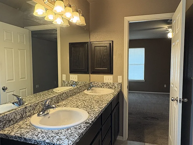 14180 Charles Pollock Ave — Photo 7