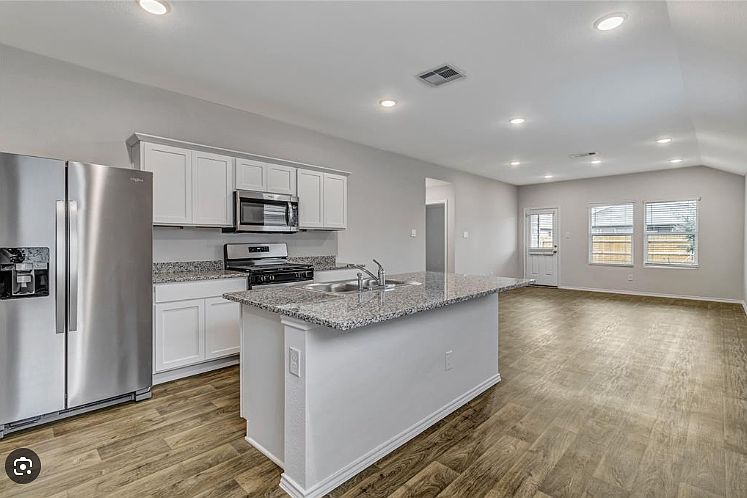 1st image of 315 Granary Dr