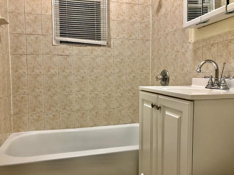 2nd image of 662 Avenue A #4Y