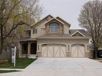2nd image of 2329 E Gregson Ave