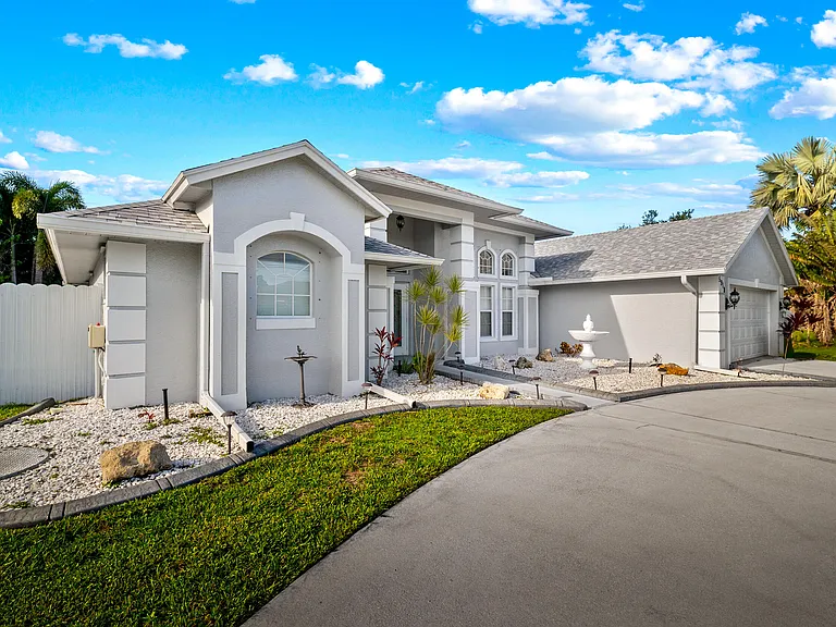 5918 NW Hann Dr — Photo 7