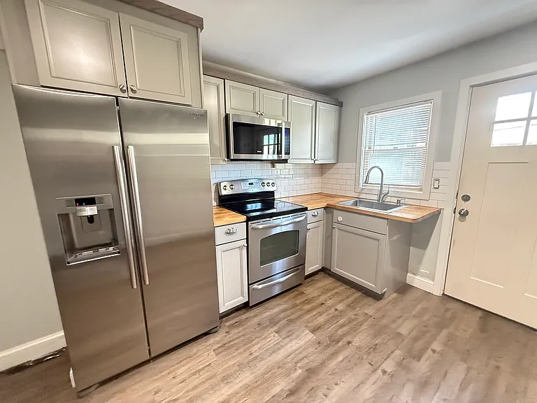176 Court St #2 — Photo 4