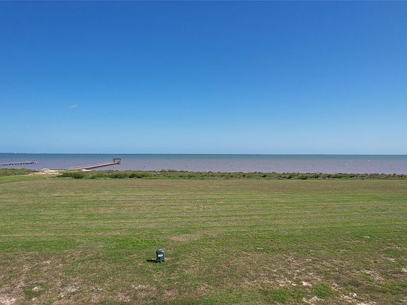 3rd image of 3225 Bay Ridge Dr