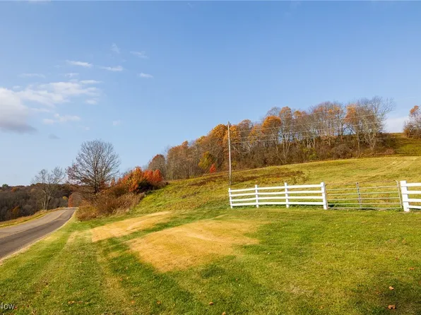 5955 Post Boy Rd, Newcomerstown, OH 43832