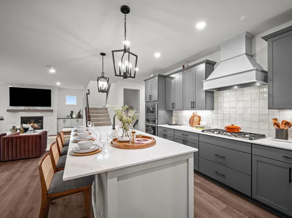 10574 Minnesota Ln, Maple Grove, MN 55369