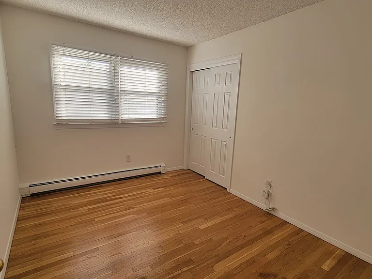 337 Outwater Ln #2 — Photo 5