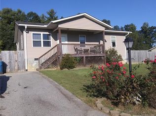 286 Ida Rogers Dr, Hendersonville, NC 28792