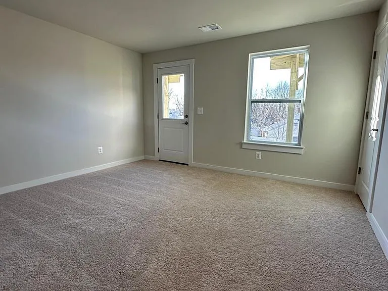 113 Marlow Ct — Photo 29