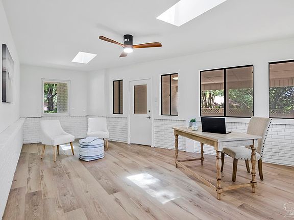 4th image of 5745 Avenida Robledal