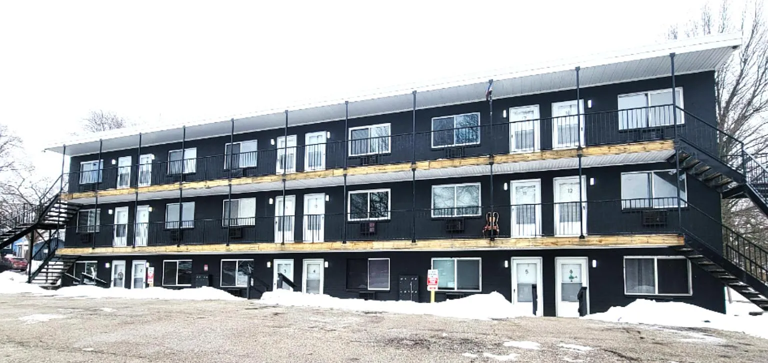 2547 Manchester Rd - Unit 8 — Photo 1