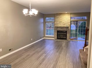 902 Thoreau Ln, Williamstown, NJ 08094