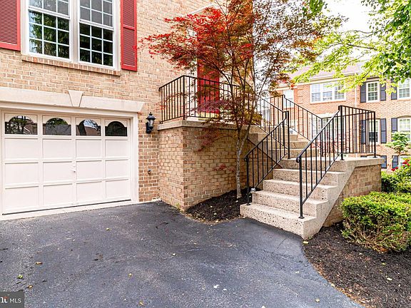 2nd image of 12329 Quiet Hollow Ct