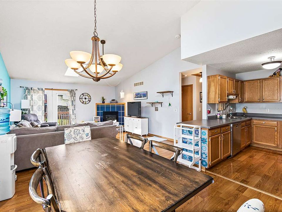 2224 14th St, Coralville, IA 52241 Zillow