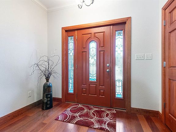 5th image of 129 Eagle Point Dr