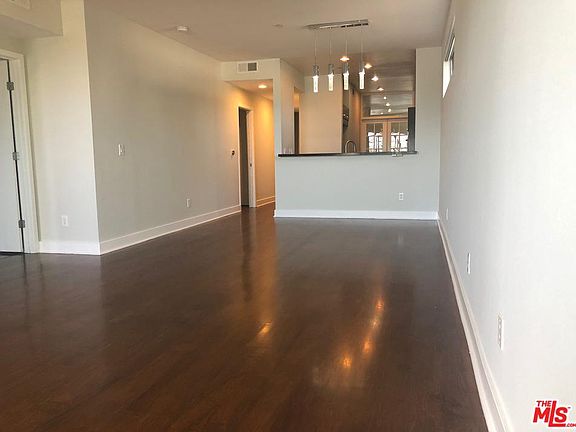 4th image of 11815 Laurelwood Dr Unit 15
