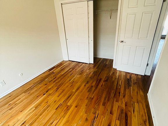 5th image of 938 W Ocean View Ave APT 15