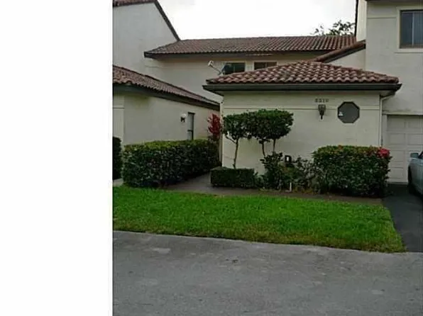 3511 Inverrary Blvd W, Lauderhill, FL 33319