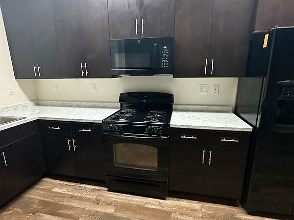4th image of 857 Silicon Ct