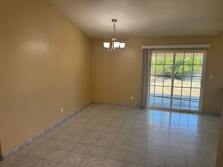172 Peppertree Way — Photo 7