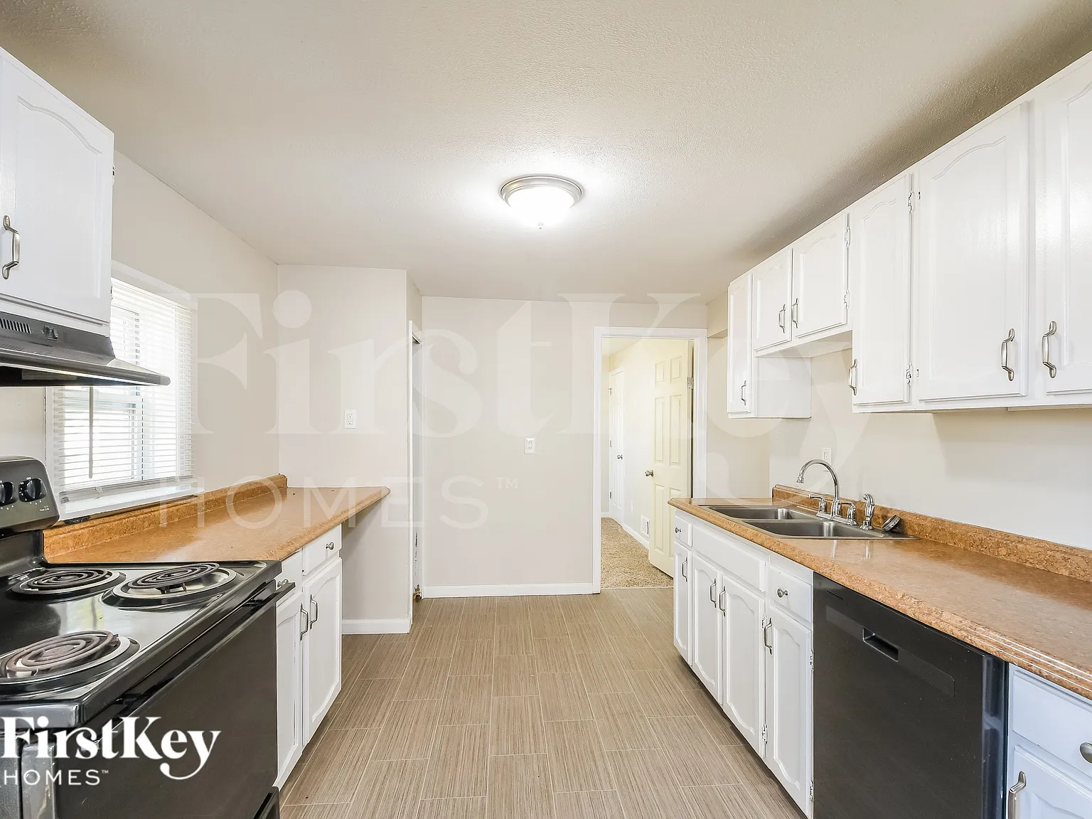 3 bed, 2.0 bath, 1803 sqft, $2,100 — Photo 4