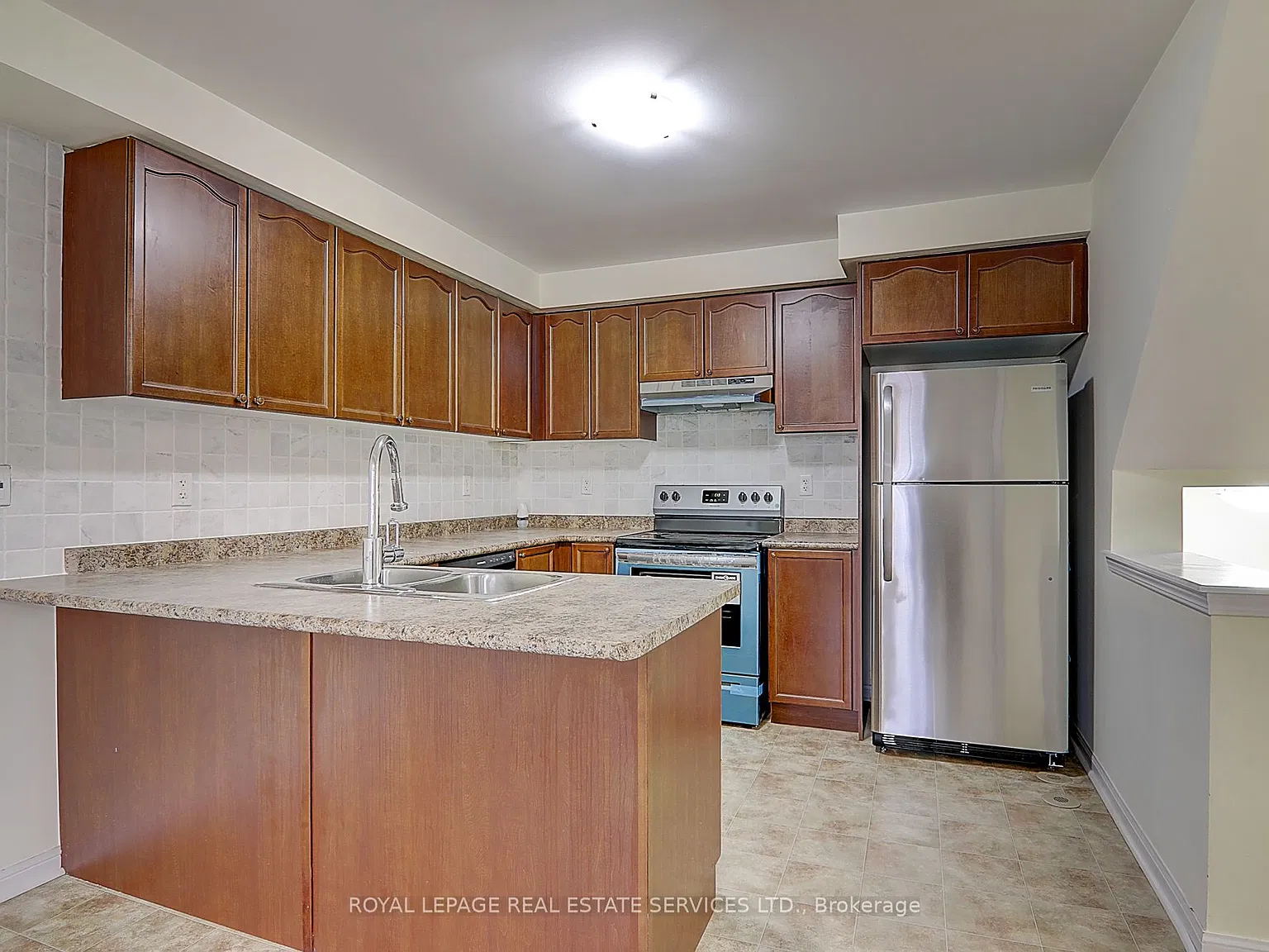 3 bed, $2,980 — Photo 4