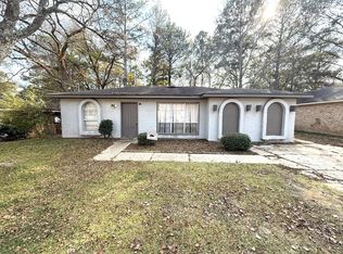 6120 Sherburn Rd, Montgomery, AL 36116