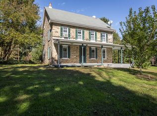 2041 Valley Rd, Parkesburg, PA 19365