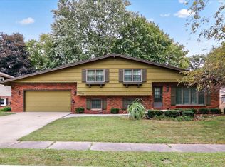 1106 N Oak St, Normal, IL 61761