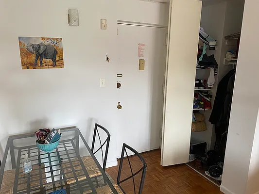 Rented by 18 REALTY | media 42