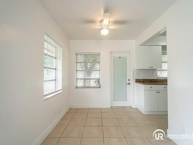 1812 NE 20th Ave #1 — Photo 8