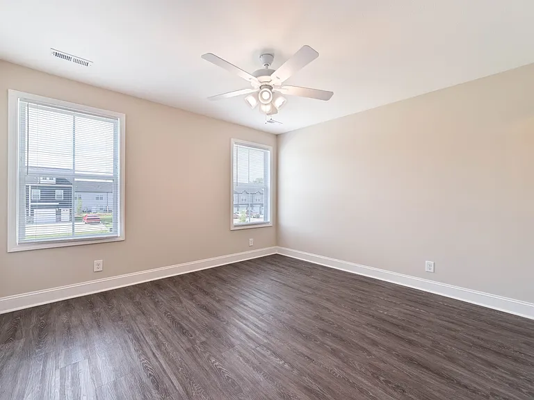 212 Drayton Dr #B — Photo 8