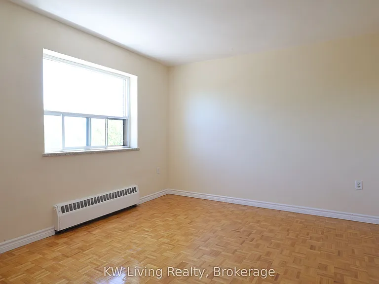 480 Lakeshore Rd E #506 — Photo 22