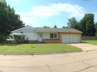 2909 W Longview Dr, Enid, OK 73703