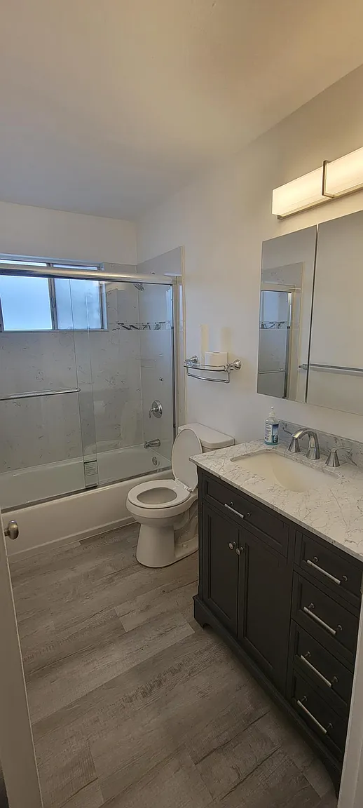 2122 Peppertree Way APT 4 photo 1