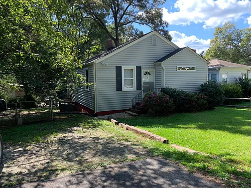 5 Evergreen St Photo 1