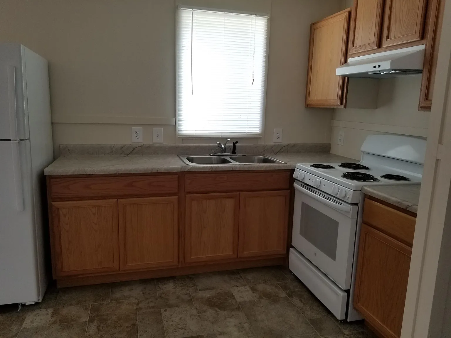 PropertyName — Photo 2