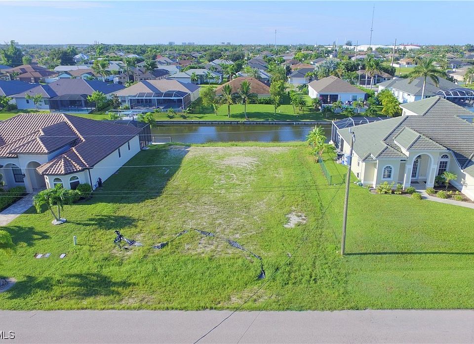 2nd image of 1914 SW 28th Ln