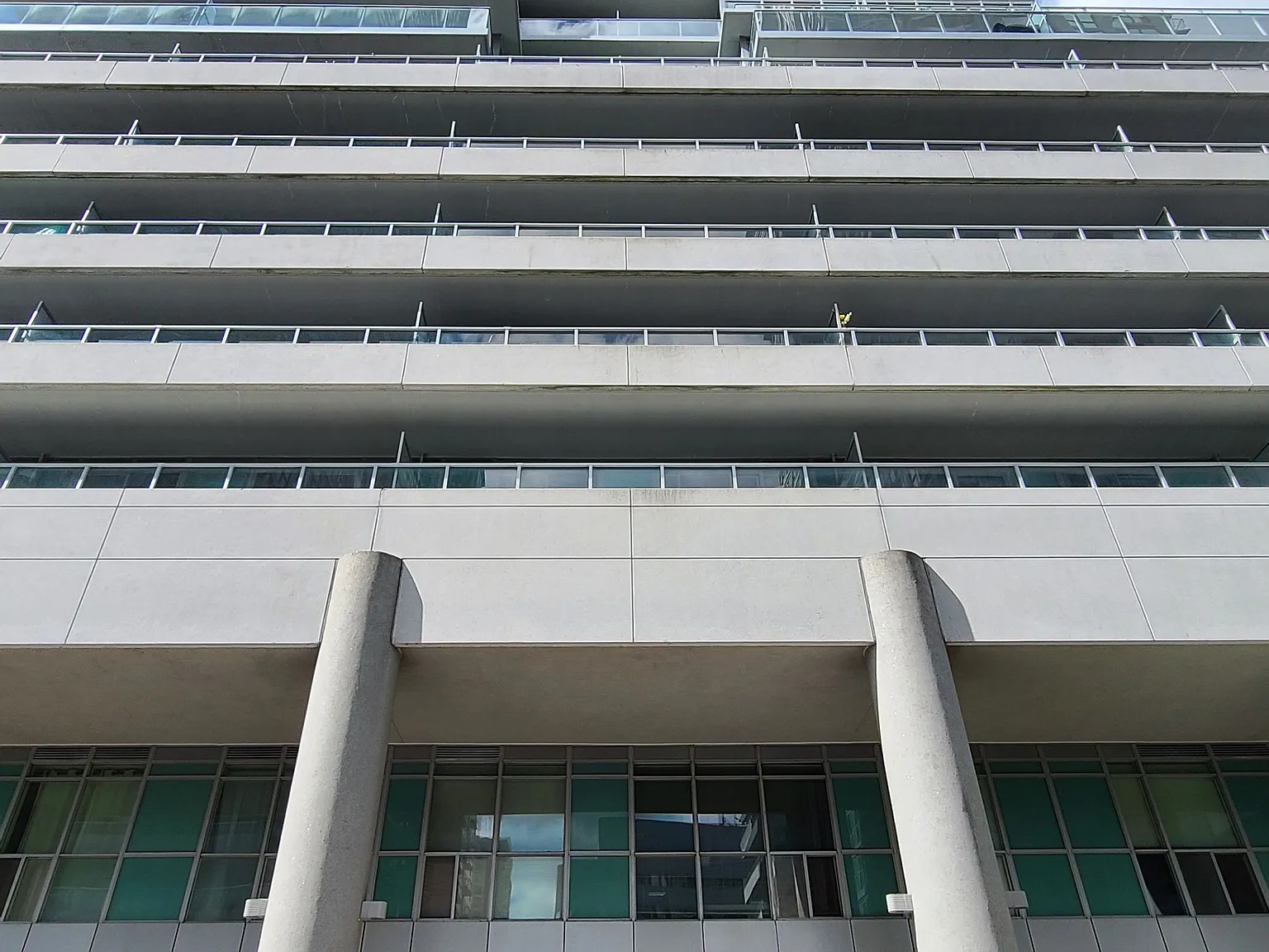 2 bed, $2,600 — Photo 2