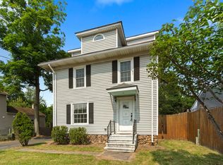 21 Chapel St, Wallingford, CT 06492