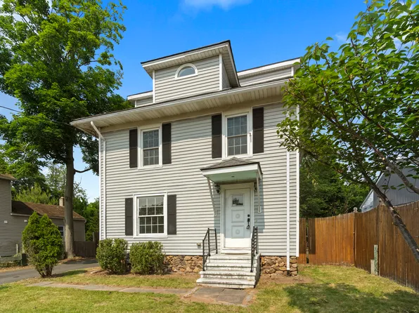 21 Chapel Street, Wallingford, CT 06492