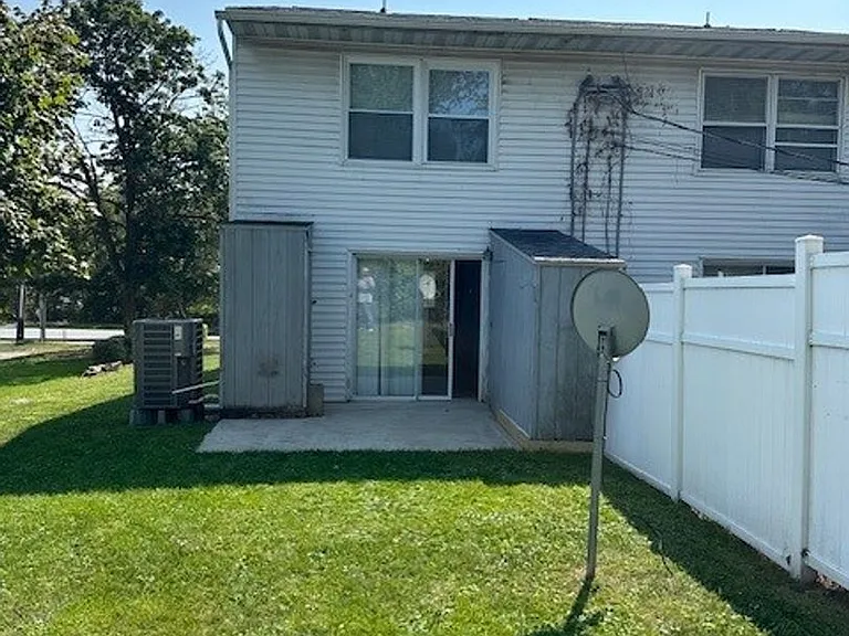 711 Valley Rd — Photo 14