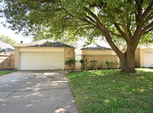 4023 Summit Valley Dr, Houston, TX 77082