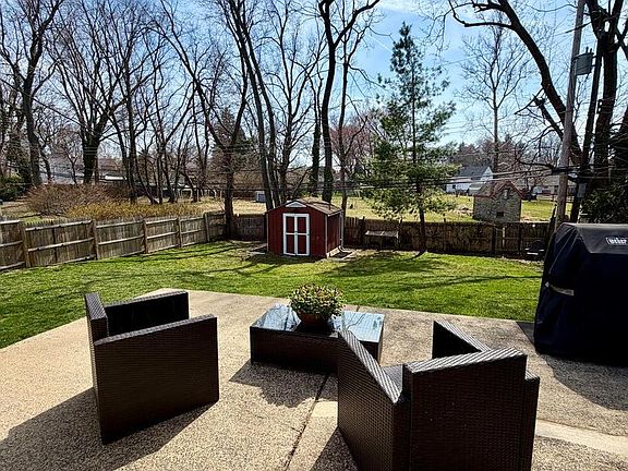 2nd image of 334 Parham Rd