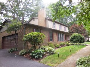 6057 Redford Rd NW, North Canton, OH 44720