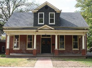 211 Abend St, Belleville, IL 62220
